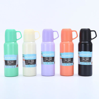 comprar Garrafa de água com isolamento a vácuo Termo com copo 648ml / 22oz de aço inoxidável garrafas de água térmica água Termo frasco Termo para bebidas quentes e frias Água de café online manufacture