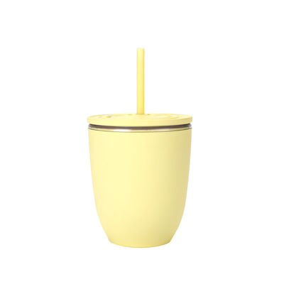 comprar Caneca de plástico de parede dupla de verão por atacado Leve de grande capacidade Portátil Revestido de borracha Com garrafa de água de palha fosca montada em veículo online manufacture