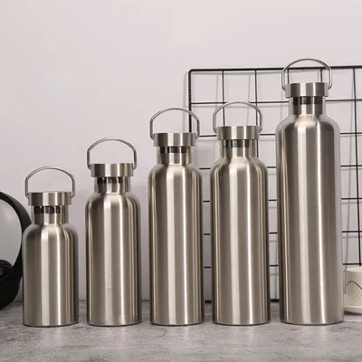 comprar Garrafas de água de aço inoxidável de 20 onças de vácuo isolado de parede dupla garrafa de viagem com tampa à prova de vazamento do cabo de metal reutilizável boca padrão frasco termoes para escolares caminhantes presente online manufacture