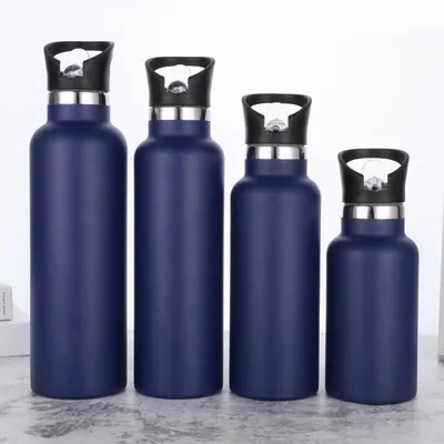 comprar Garrafas de água de aço inoxidável preto 24 onças de vácuo isolado garrafa de viagem de parede dupla com tampa de palha à prova de vazamento de manuseio de metal reutilizável garrafa de boca padrão termos para caminhantes escolares online manufacture