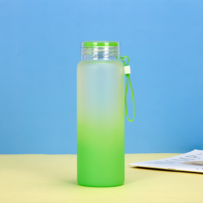 comprar Garrafa de água de vidro de 550 ml resistente com manga de silicone protetora Garrafa de água congelada multiuso com tampa de bambu leve Eco-friendly online manufacture