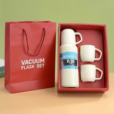 500ml Clásico Flasco de vácuo termo com 3 xícaras Durável aço inoxidável resistente à corrosão e oxidação mantém as bebidas quentes ou frias por até 24 horas