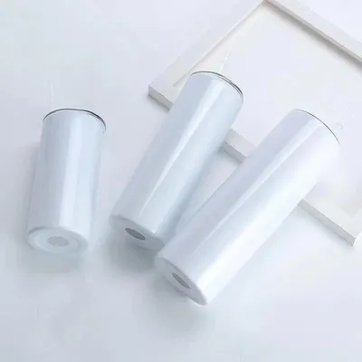 Sublimação Tumblers a granel 20 Oz Direito Magro de aço inoxidável Dupla parede Isolado Sublimação garrafas de água em branco com tampa